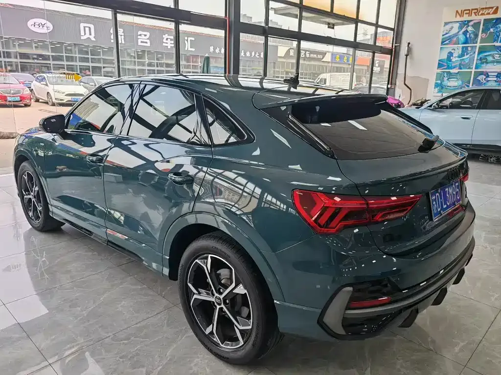 Audi Q3 Sportback 2023 из CN, фото 3