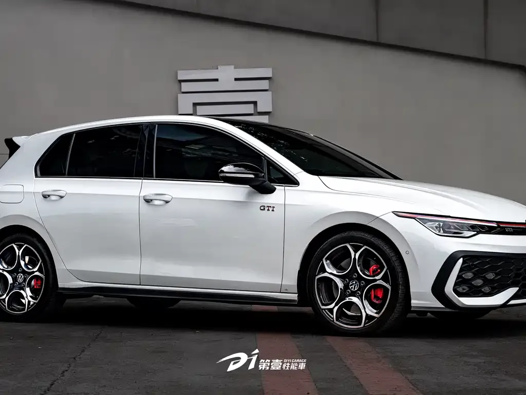 Volkswagen Golf GTI — фото 4