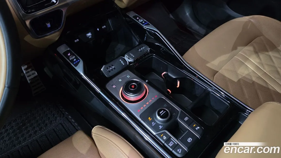 Kia Sorento — фото 7
