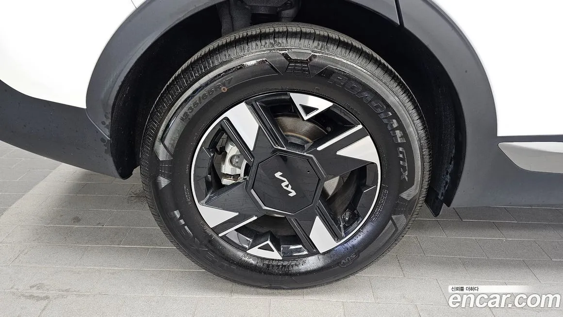 Kia Sportage — фото 9