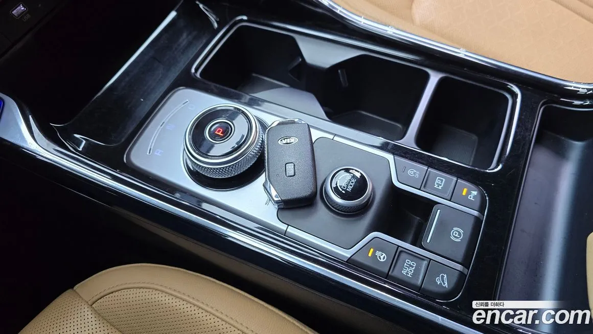 Kia Sorento — фото 8