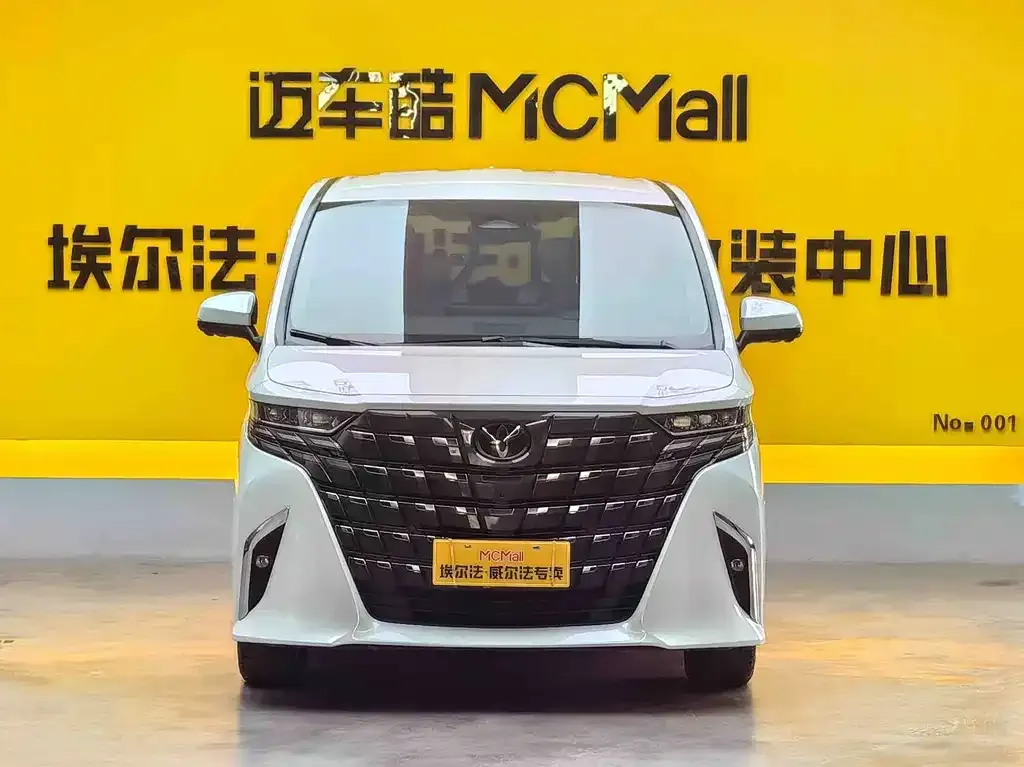 Toyota Alphard — фото 6