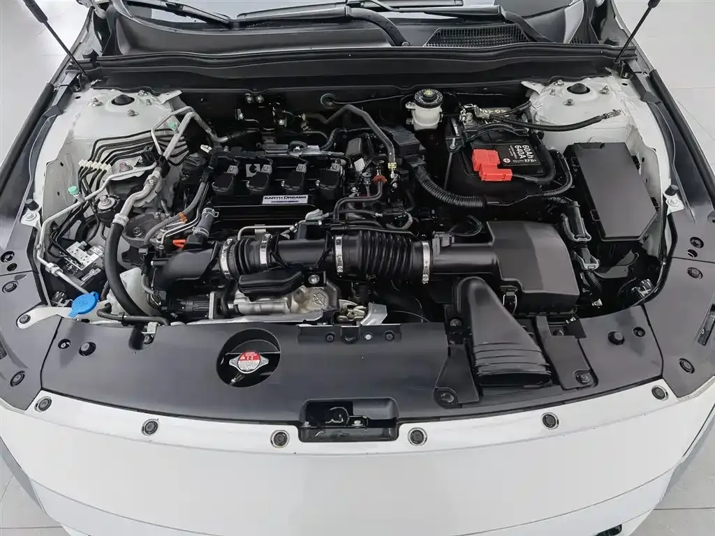 Honda Accord — фото 10