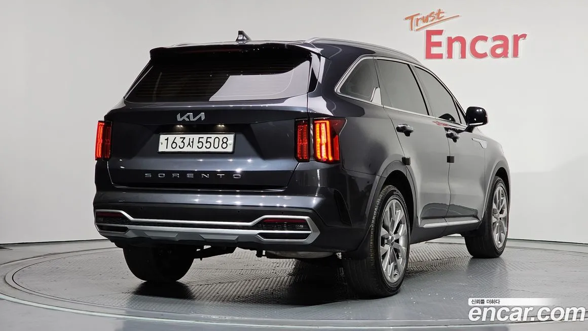 Kia Sorento — фото 7