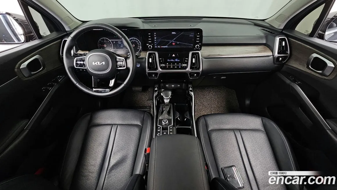 Kia Sorento — фото 10