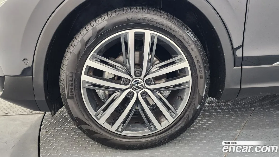 Volkswagen Tiguan 2023 из KR, фото 4