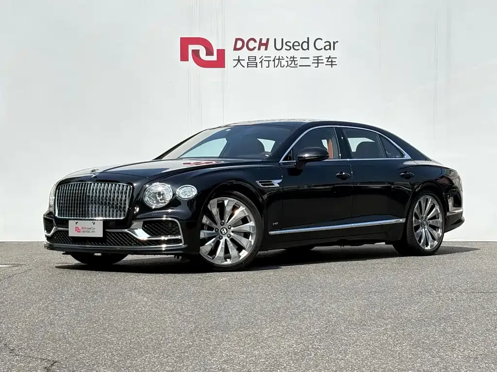 Bentley Flying Spur — фото 1