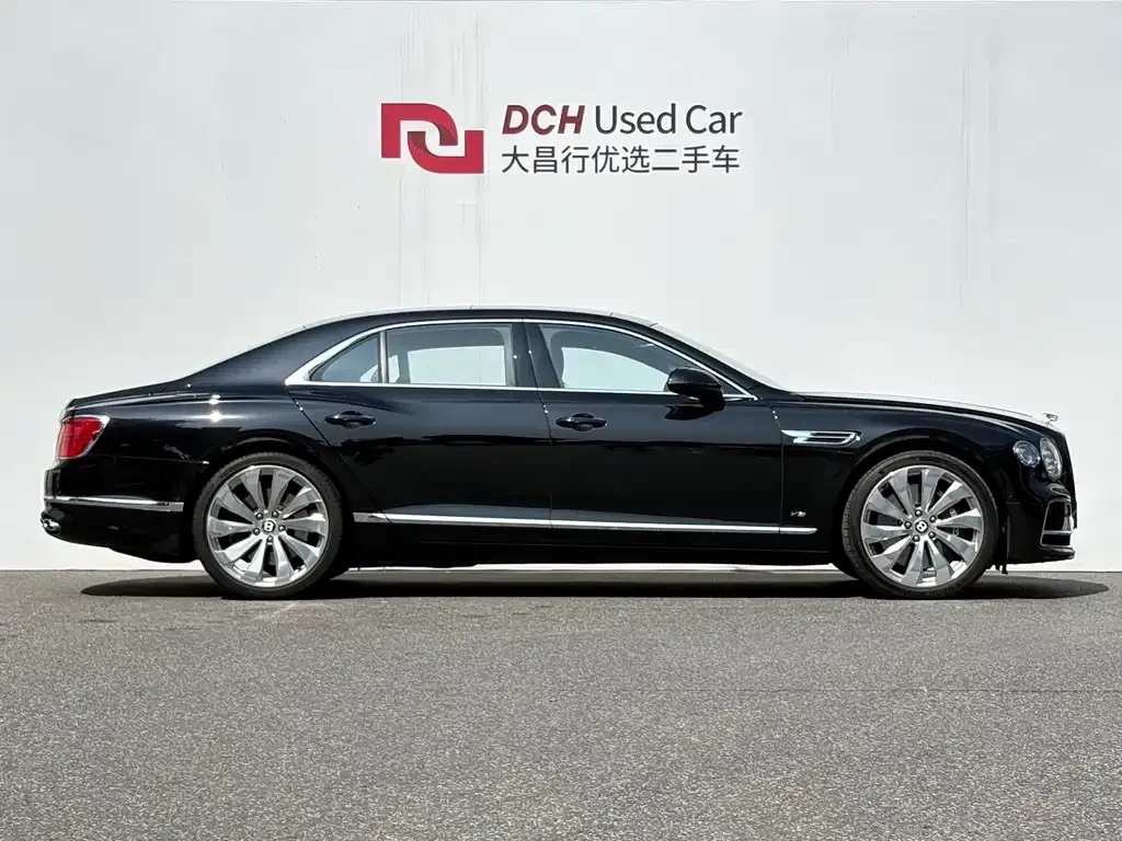 Bentley Flying Spur — фото 4