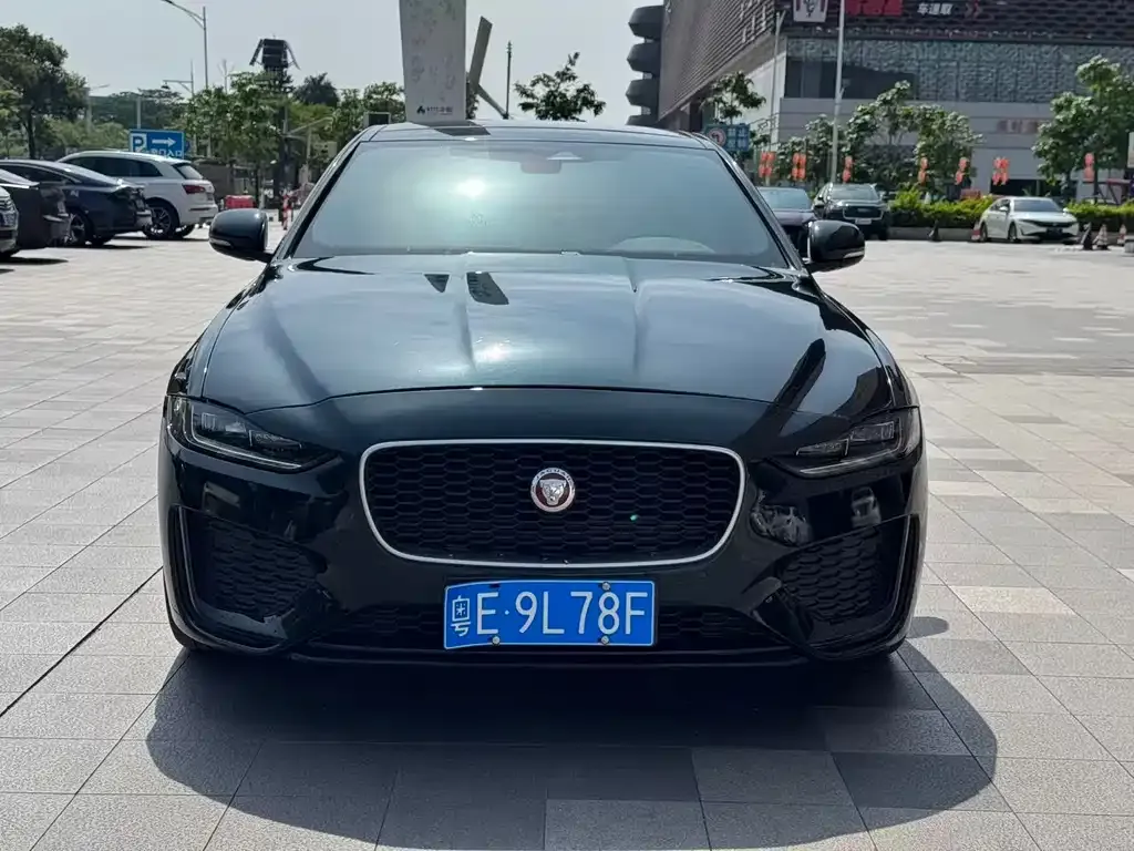 Jaguar XEL — фото 1