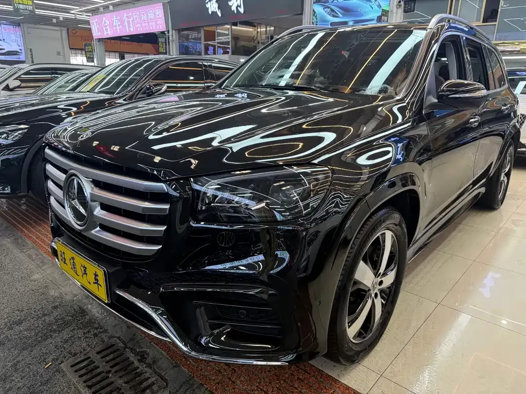 Mercedes-Benz GLS — фото 1