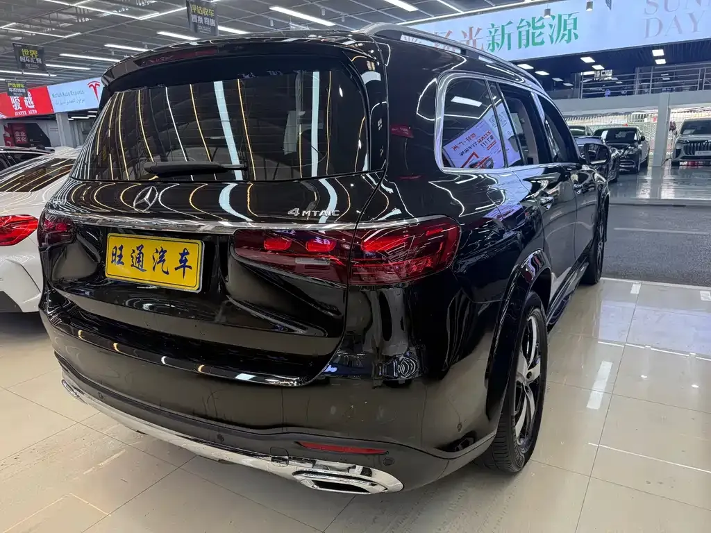 Mercedes-Benz GLS — фото 8