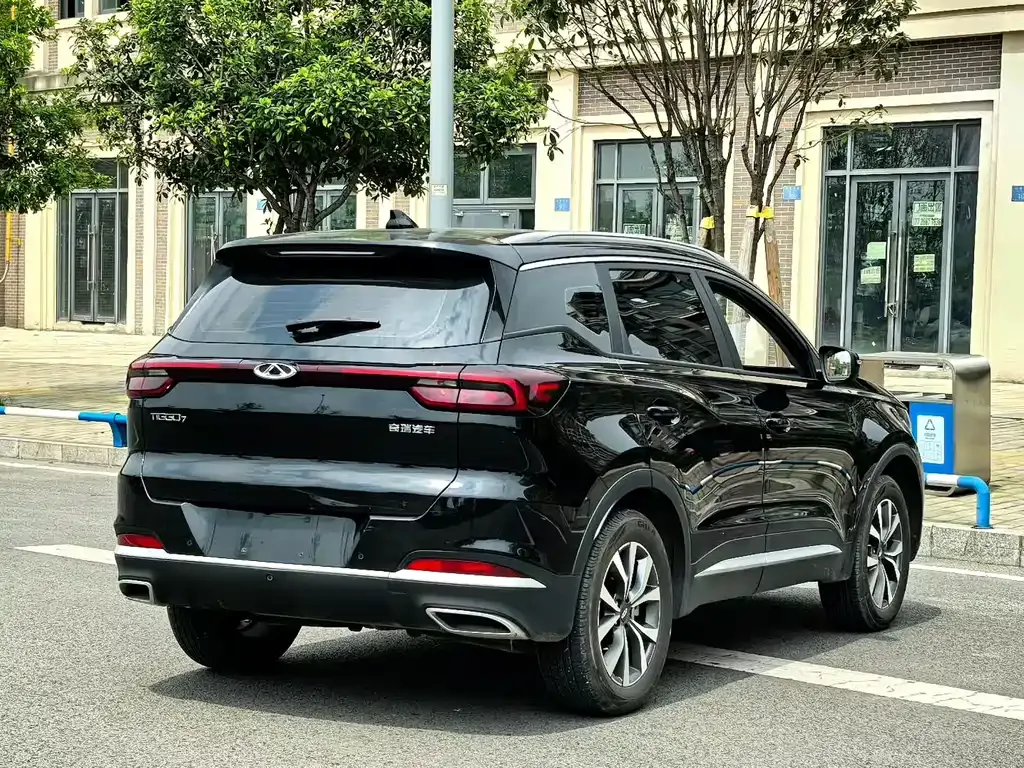 Chery Tiggo 7 — фото 10