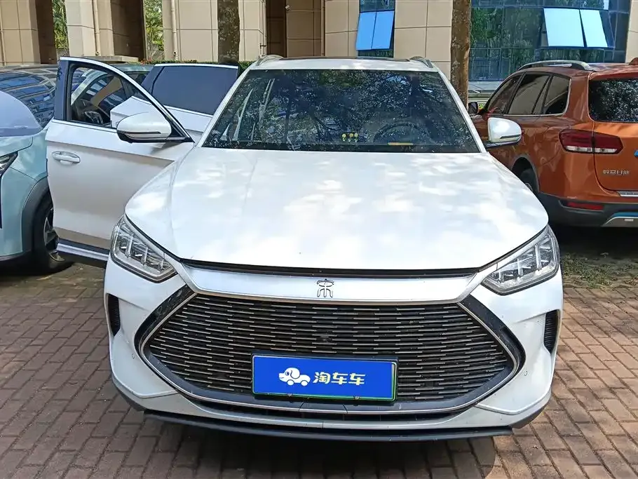 BYD PLUS New Energy — фото 4