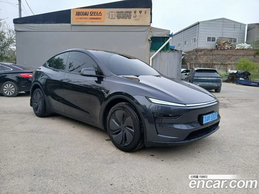 Tesla Model Y — фото 4