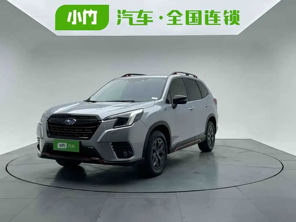 Subaru Forester — фото 1