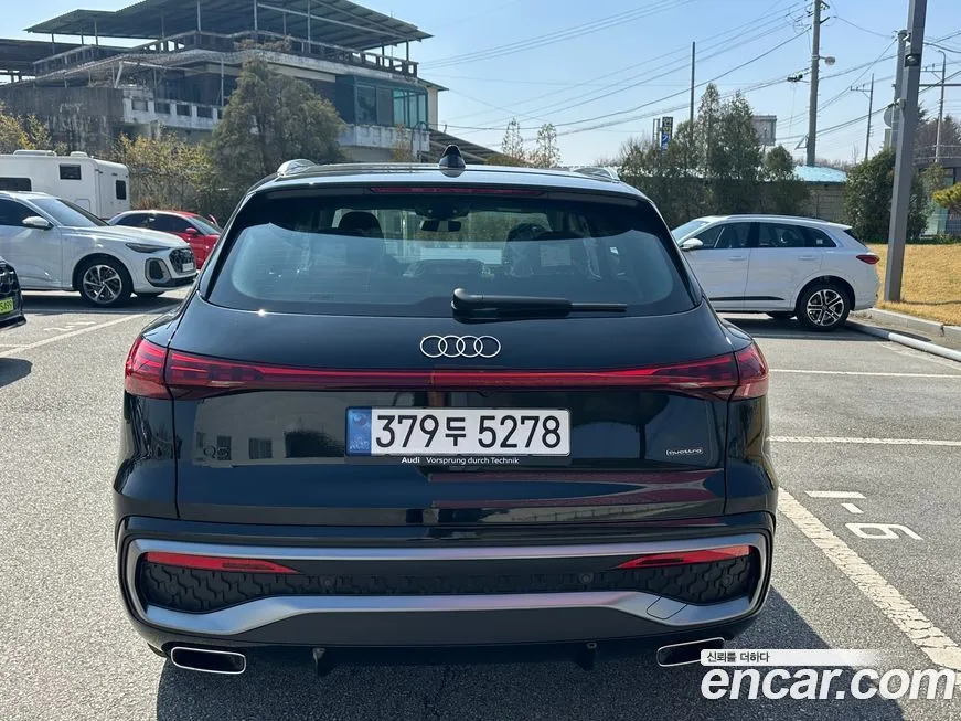 Audi Q5 2025 из KR, фото 5