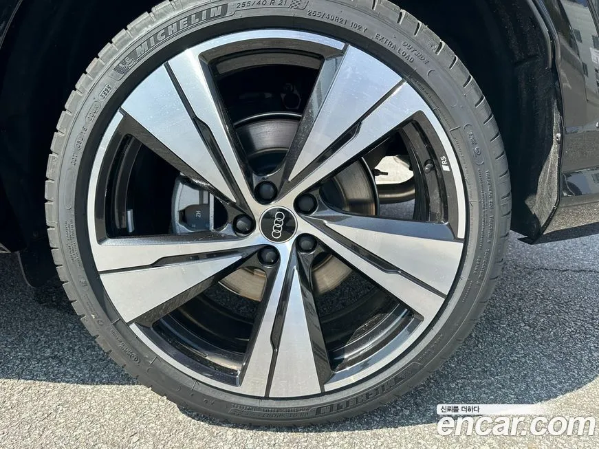 Audi Q5 2025 из KR, фото 6