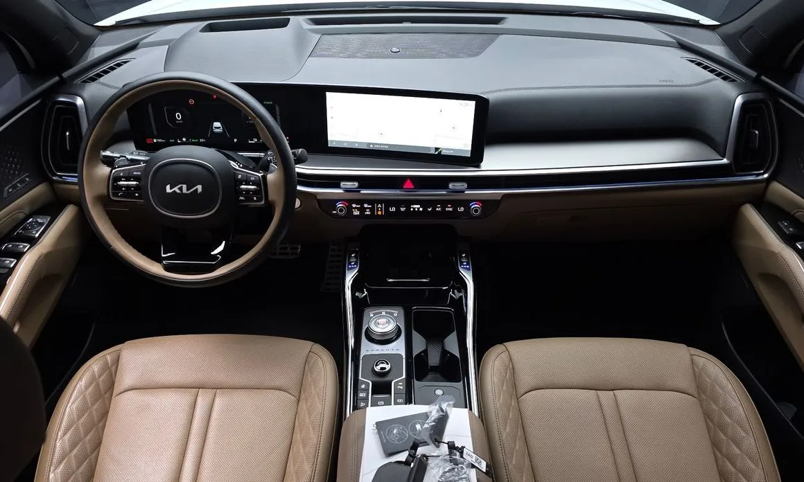 Kia Sorento — фото 10