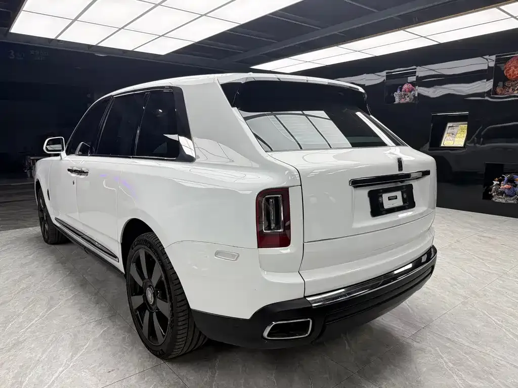 Rolls-Royce Cullinan 2023 из CN, фото 4