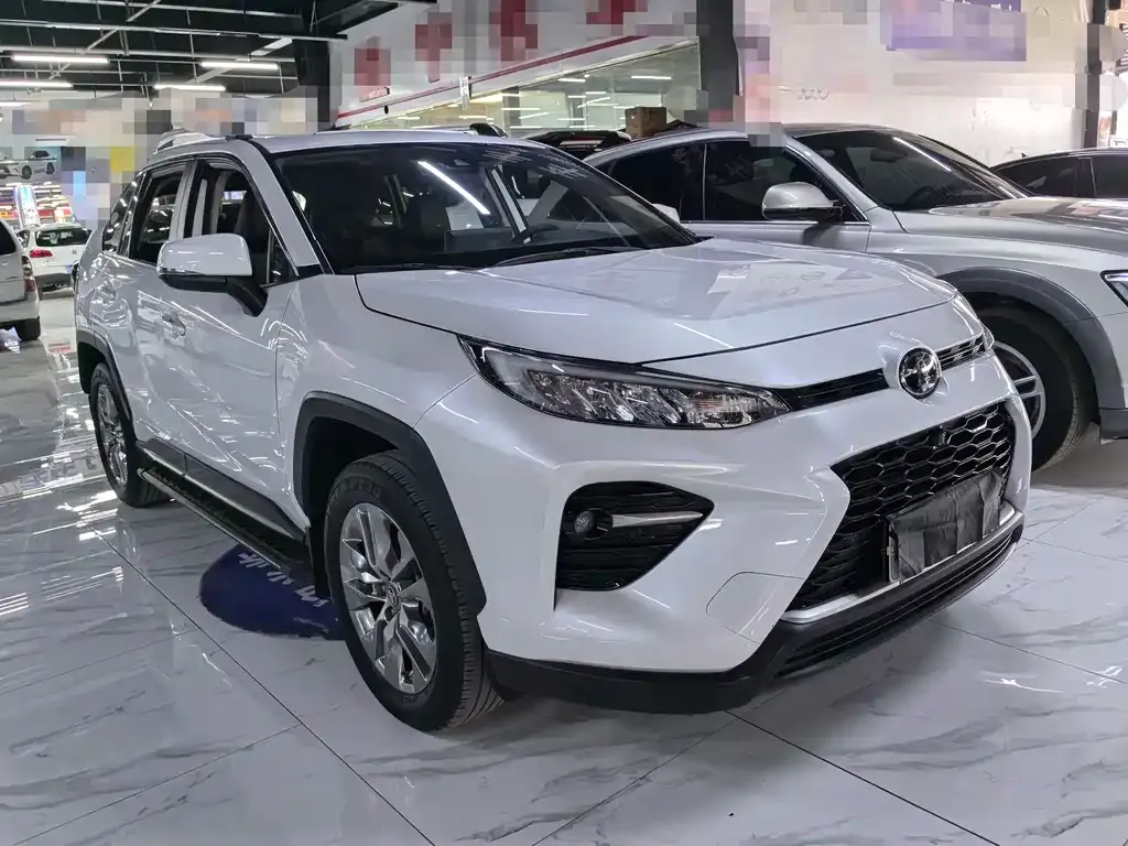 Toyota Wildlander — фото 6