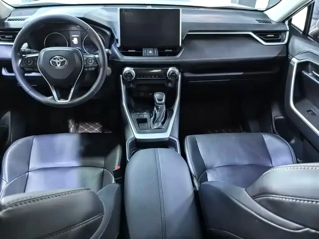 Toyota Wildlander — фото 2