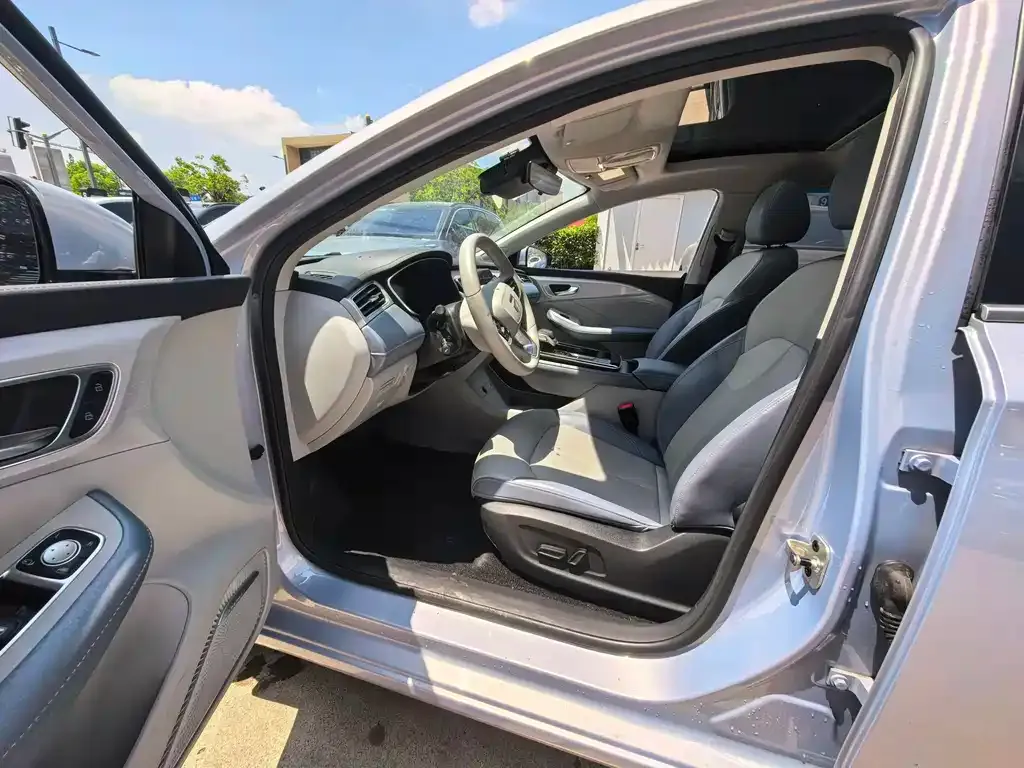 Roewe Feifan ER6 2021 из CN, фото 4