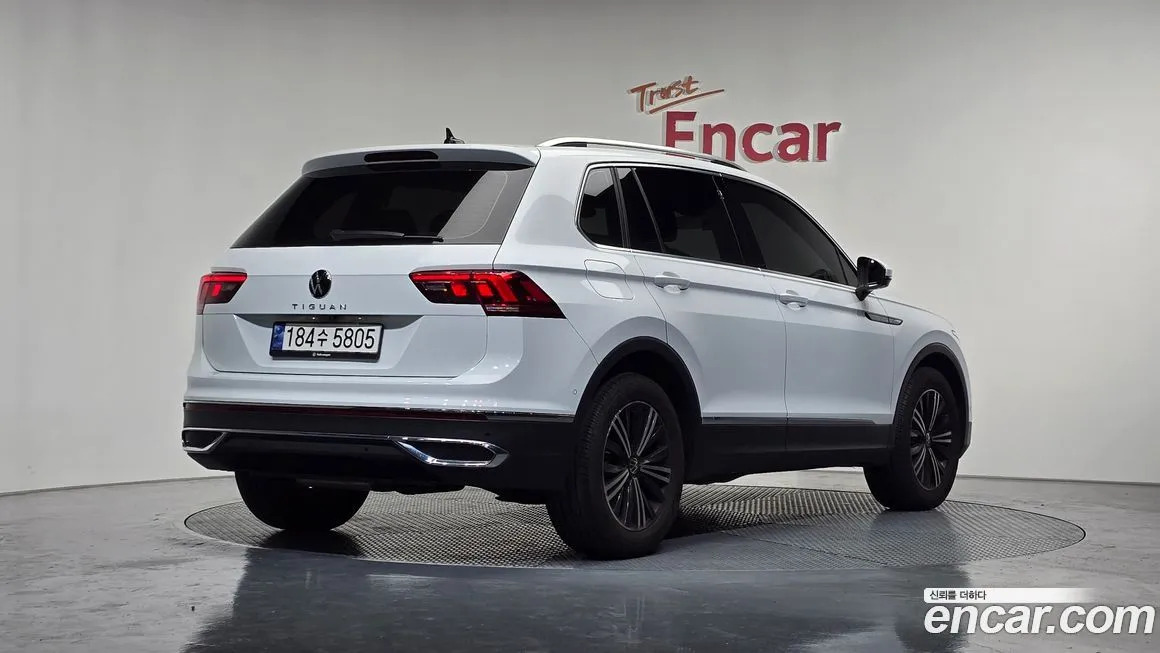 Volkswagen Tiguan — фото 4