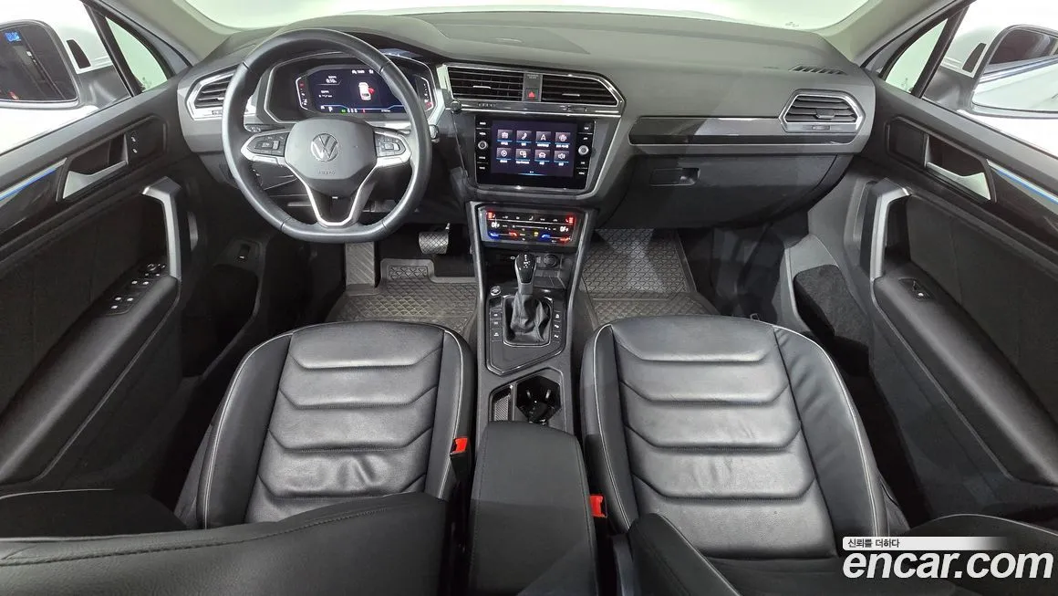 Volkswagen Tiguan — фото 5