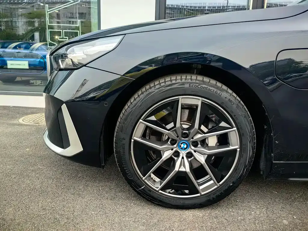 BMW i5 2025 из CN, фото 10
