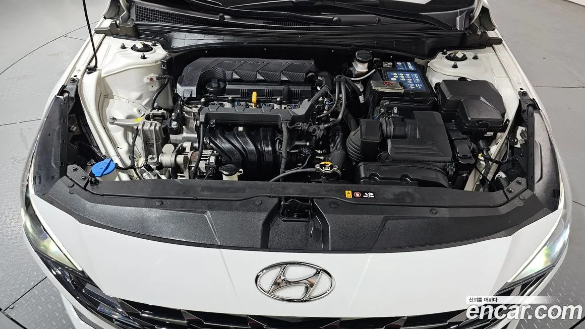 Hyundai AVANTE — фото 8