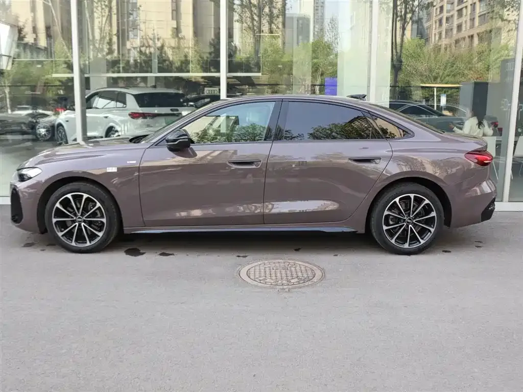 Audi A5L 2025 из CN, фото 5