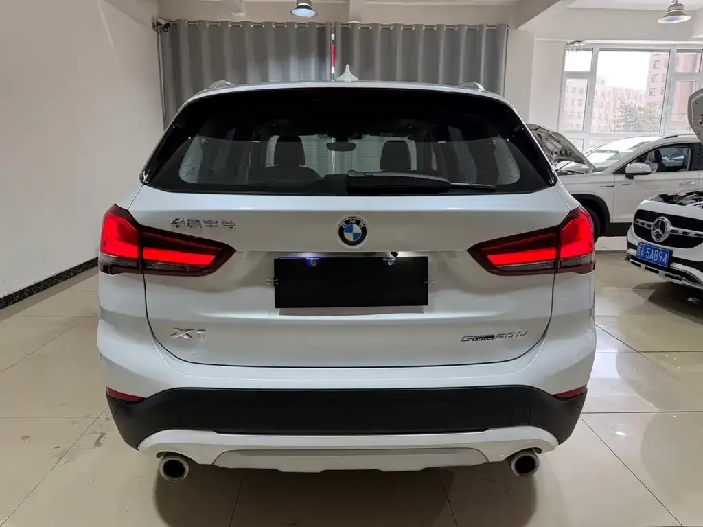 BMW X1 — фото 3