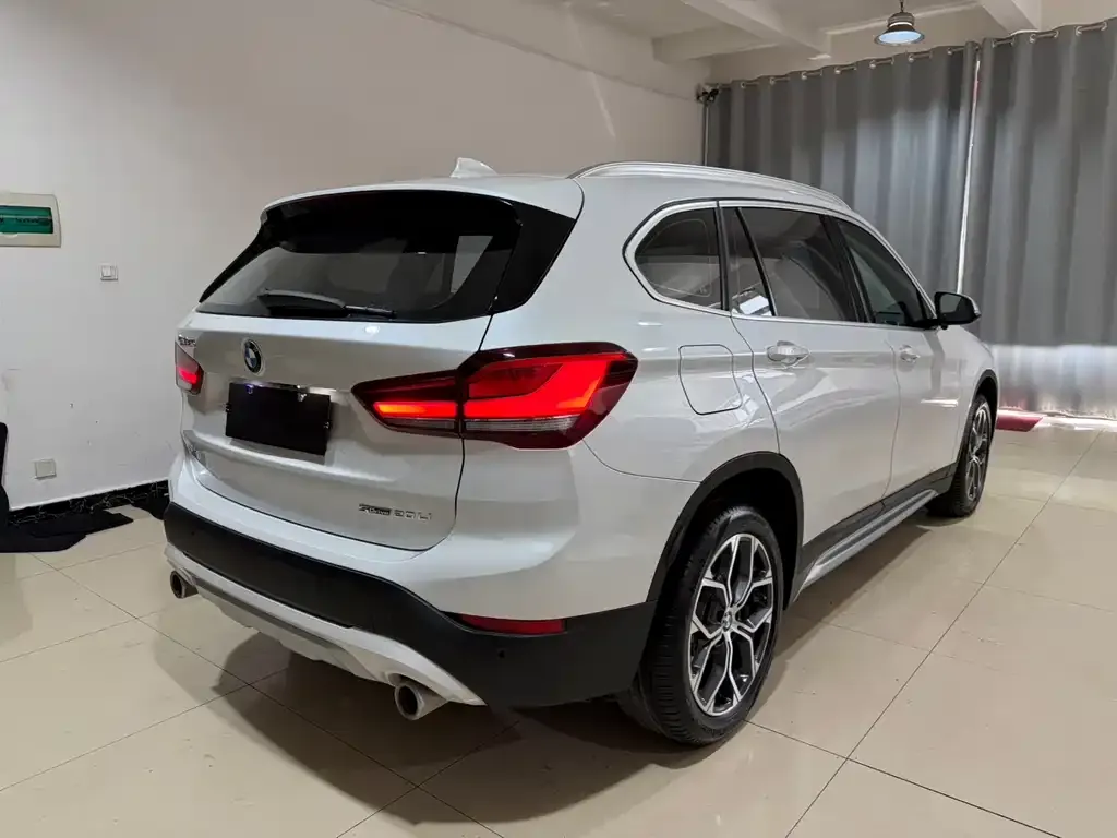BMW X1 — фото 2