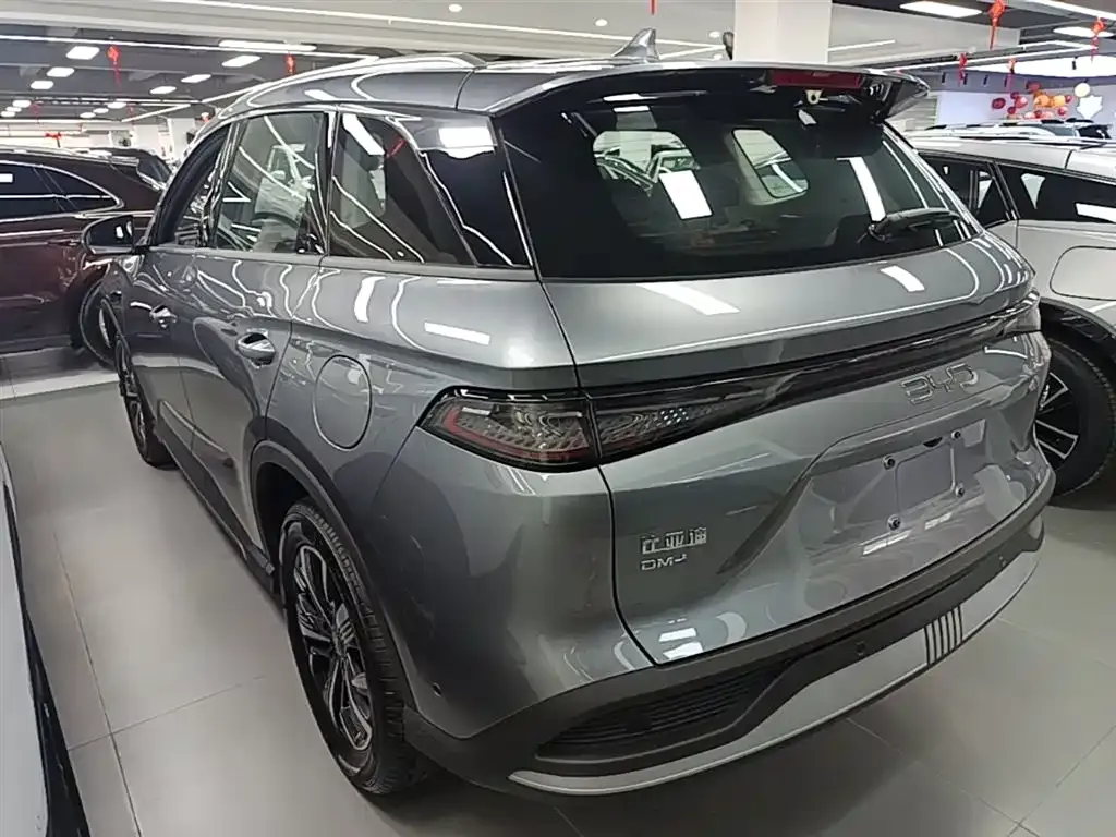 BYD Seal 05 DM-i — фото 7