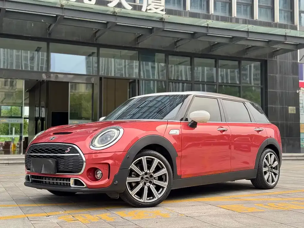MINI Clubman — фото 8