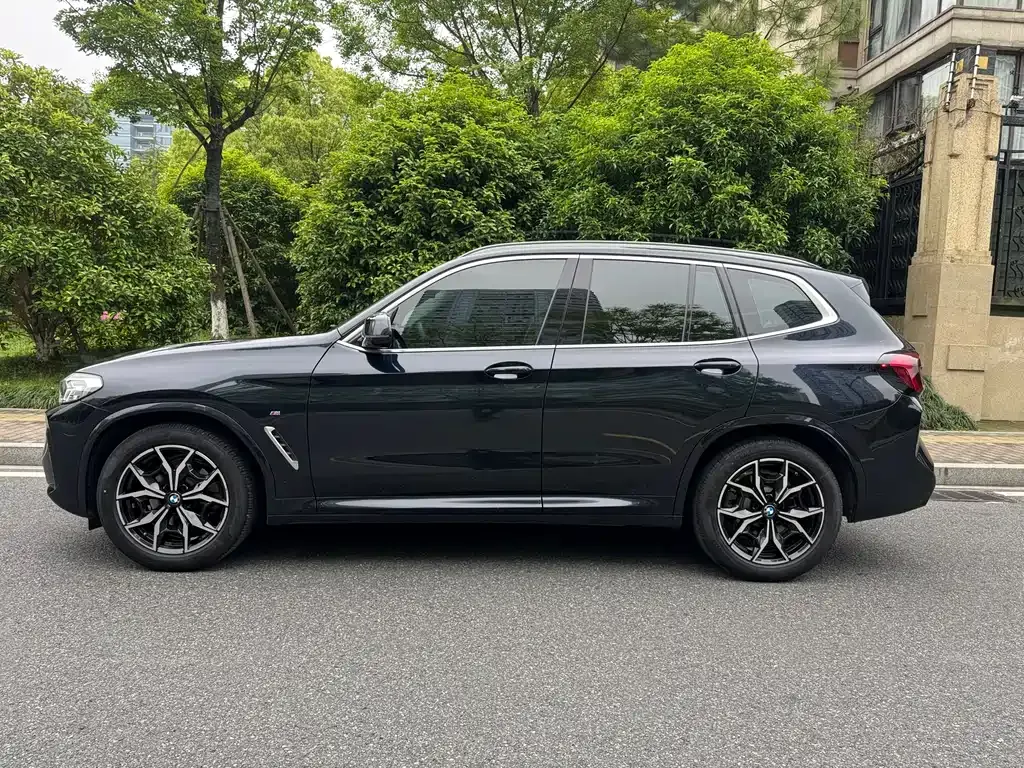 BMW X3 — фото 9