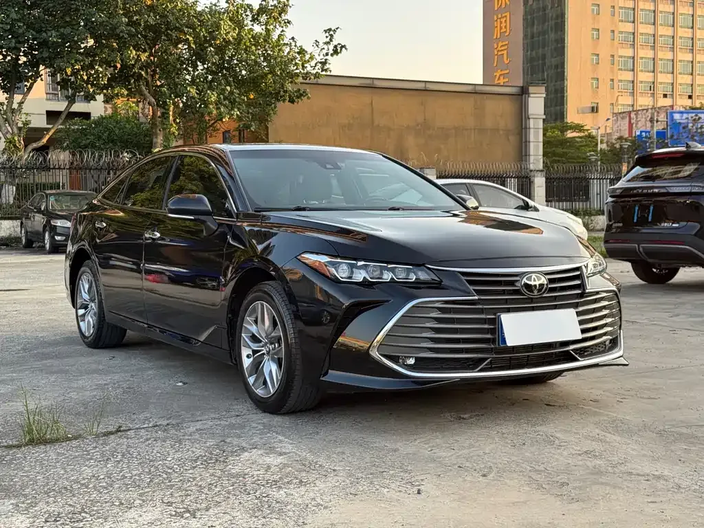 Toyota Avalon 2022 из CN, фото 9