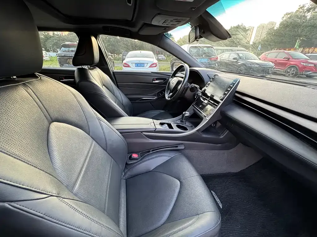 Toyota Avalon 2022 из CN, фото 3