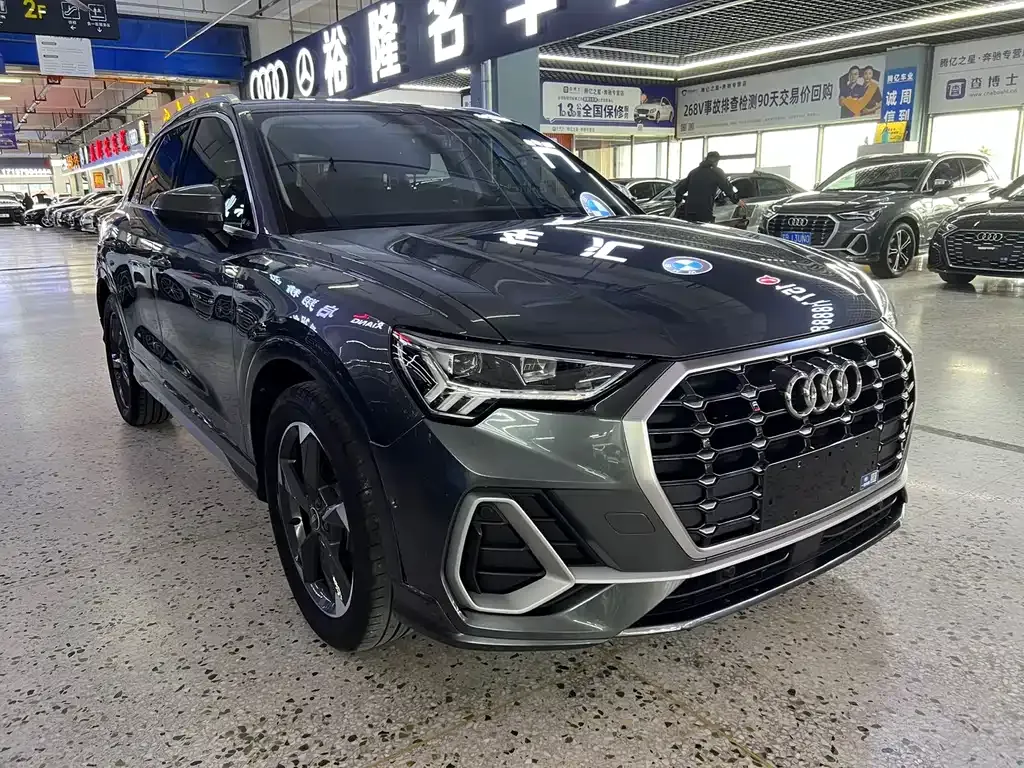 Audi Q3 — фото 7
