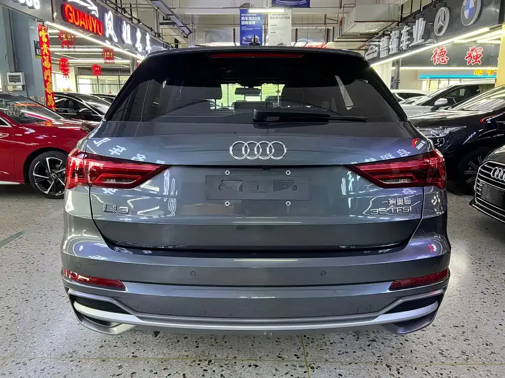 Audi Q3 — фото 6