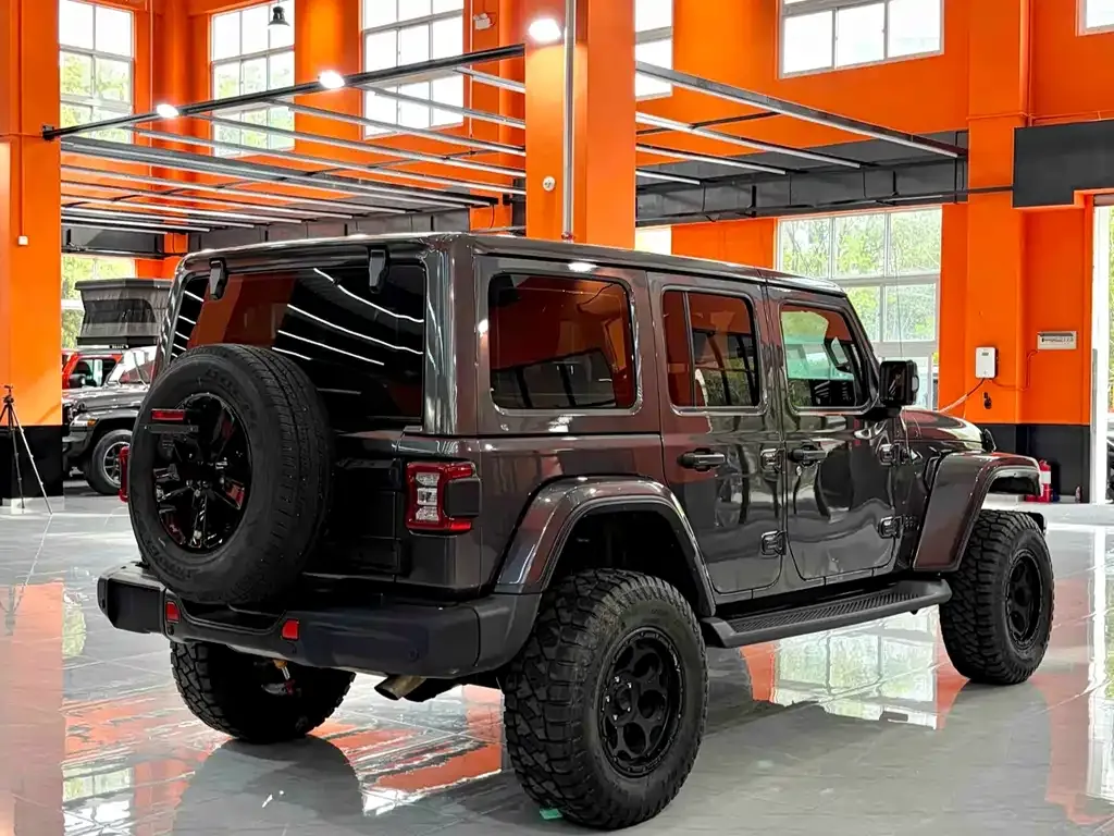 Jeep Wrangler — фото 2