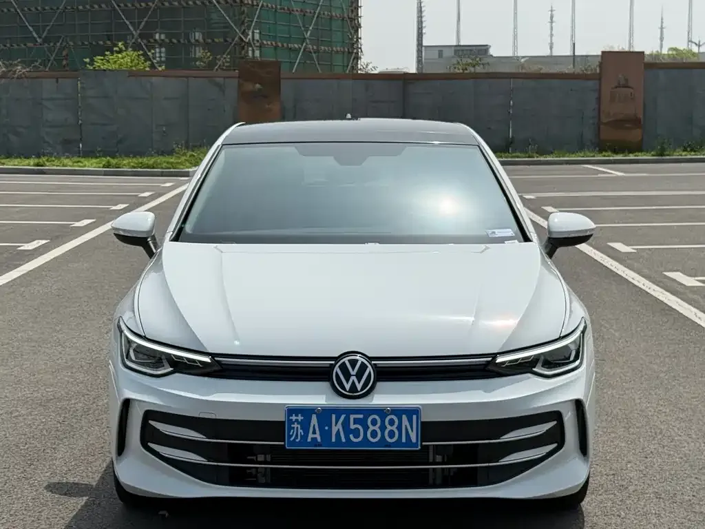 Volkswagen Golf 2025 из CN, фото 10