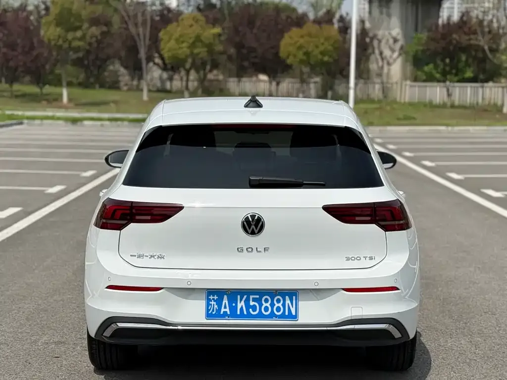 Volkswagen Golf 2025 из CN, фото 8