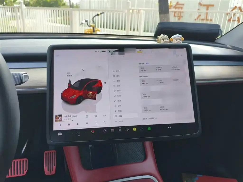 Tesla Model Y — фото 9