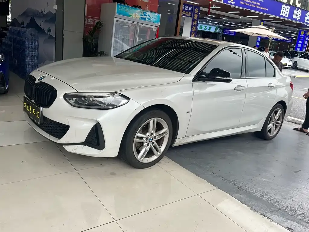 BMW 1 Series — фото 1
