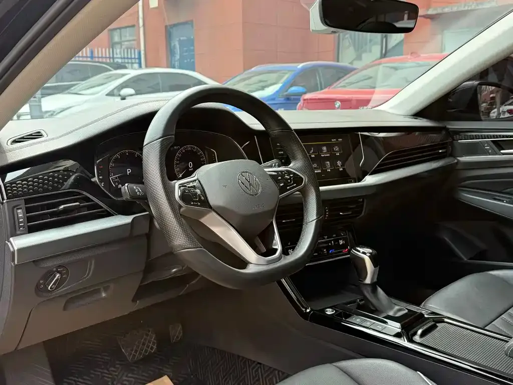 Volkswagen Passat — фото 4