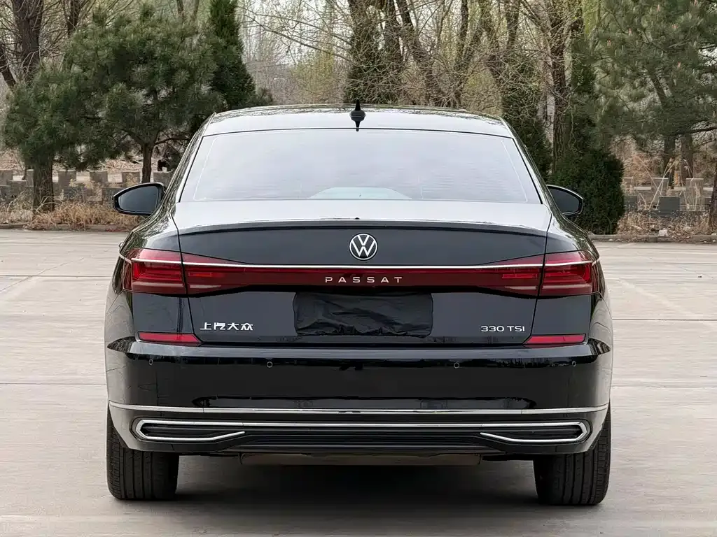 Volkswagen Passat — фото 6