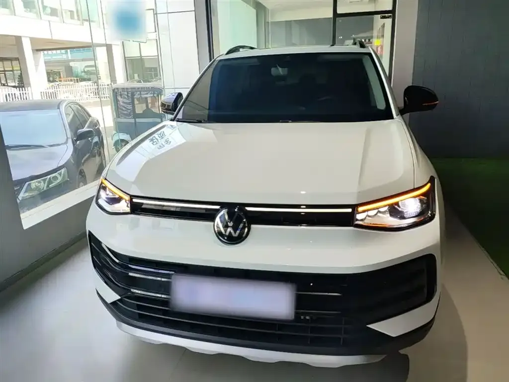 Volkswagen Tharu — фото 7