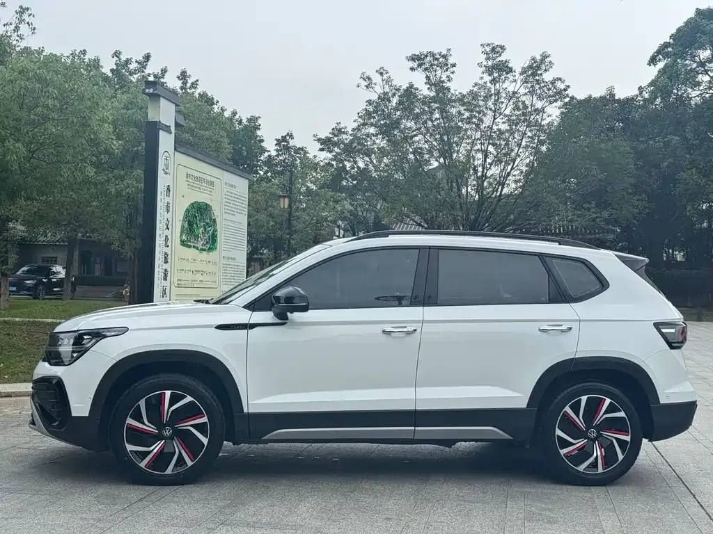 Volkswagen Tharu — фото 9