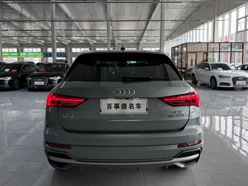 Audi Q3 — фото 4